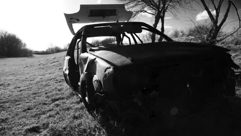 Skup pojazdów po wypadku: jak szybko można sprzedać auto z dużymi uszkodzeniami?