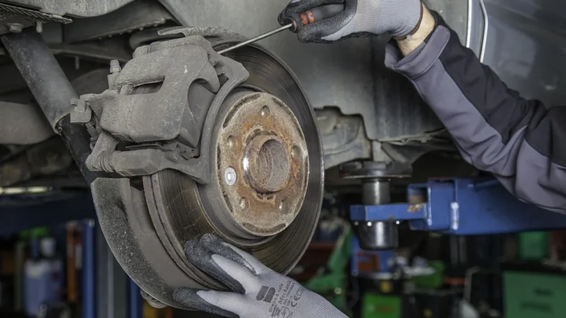 Sprzedam auto po wypadku: krok po kroku jak przygotować sprzedaż